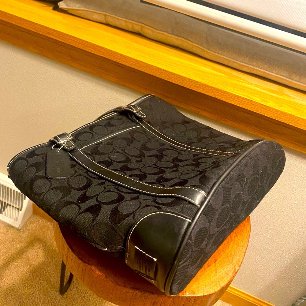 COACH | Black Leather & Canvas Medium Bucket Tote Bag